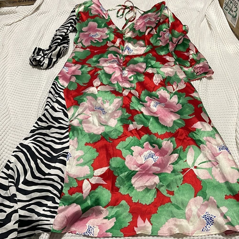 ASOS - 8 - Picture 2 of 8